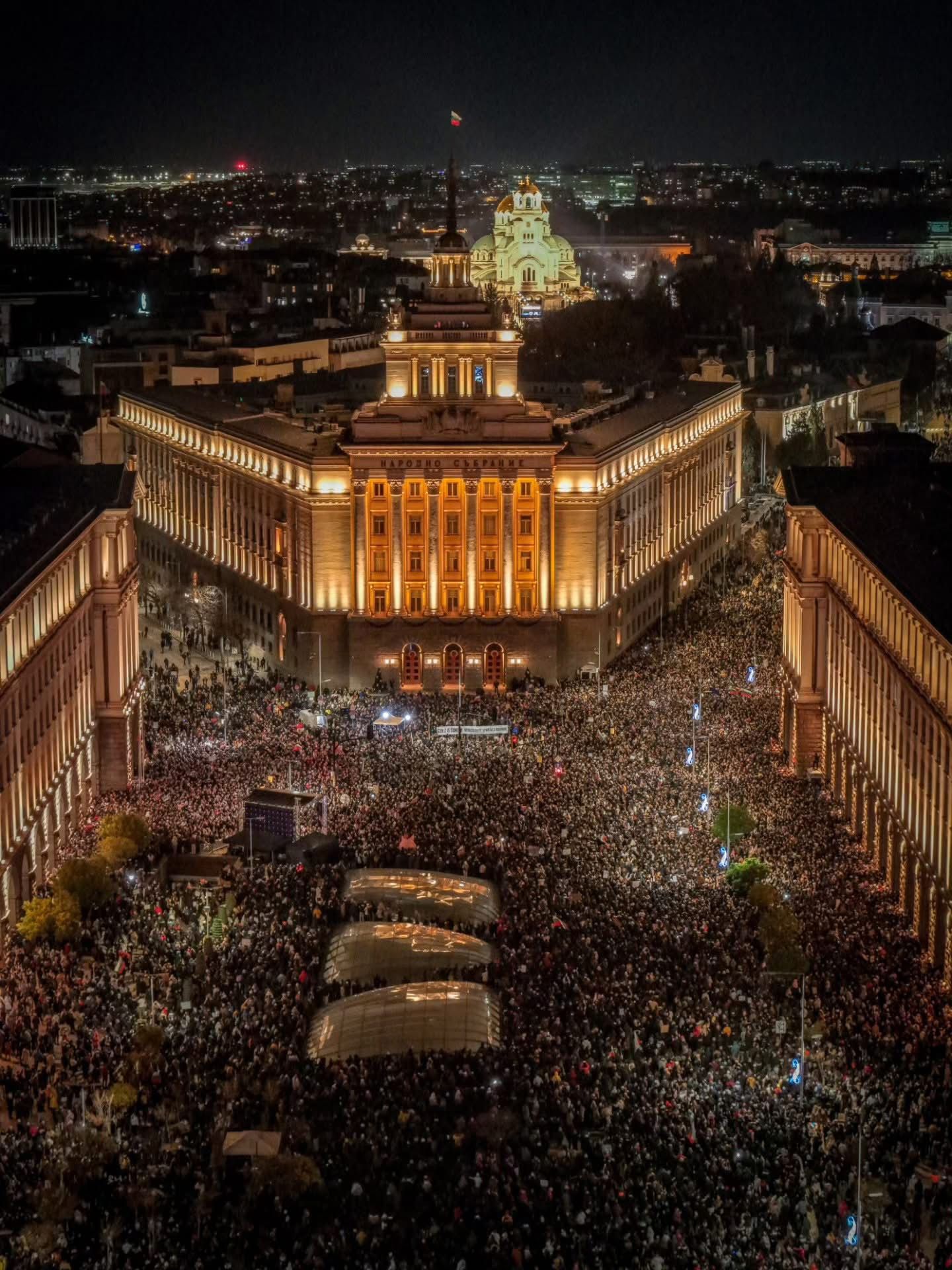 Protestos na Bulgária derrotam Orçamento de Estado do governo