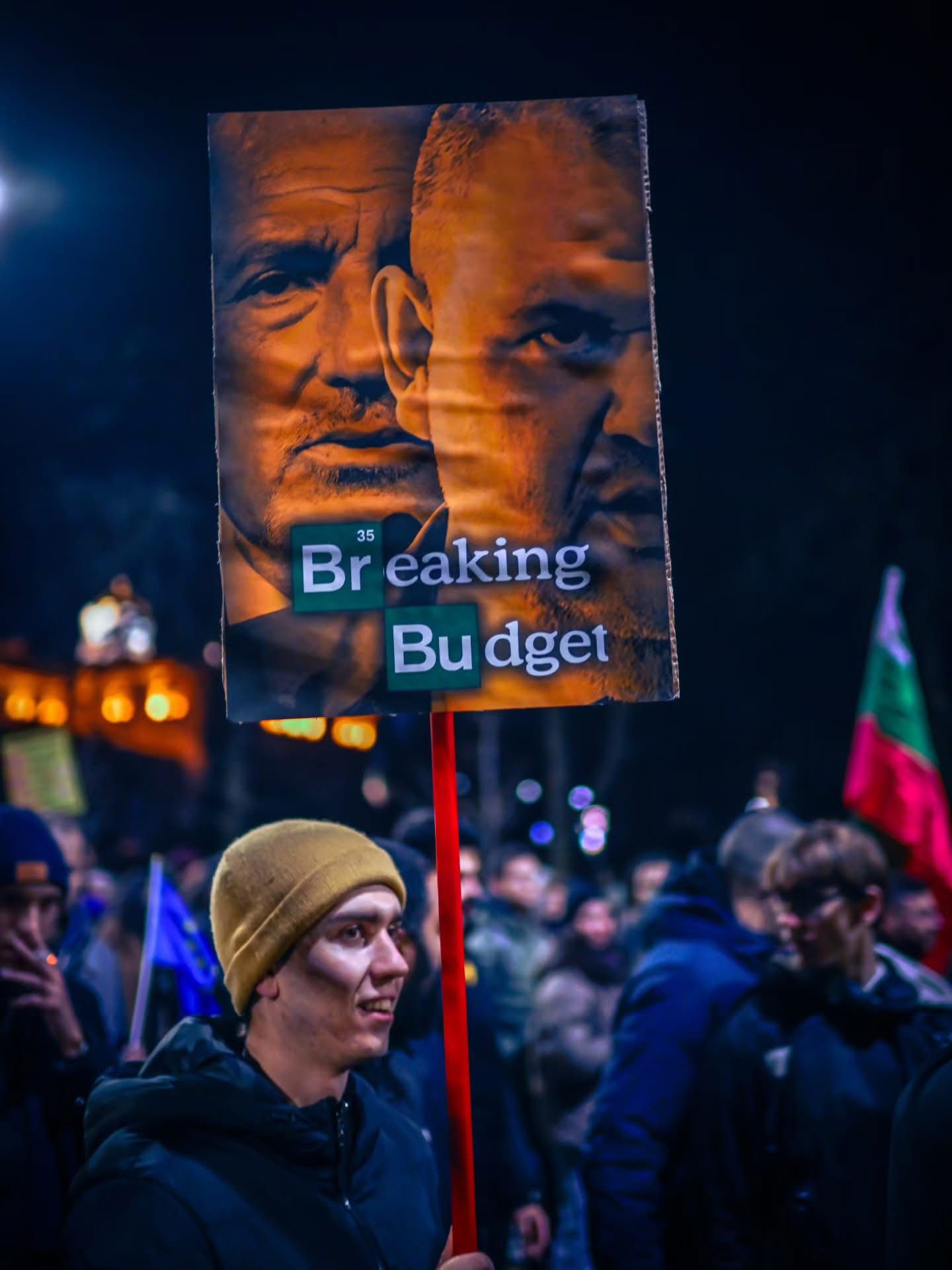 Protestos na Bulgária derrotam Orçamento de Estado do governo